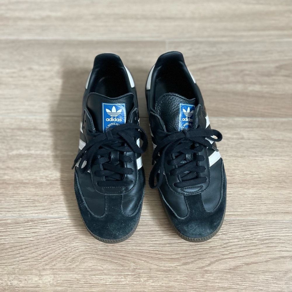 Adidas Samba Women’s size 8.5/9, men’s 7 - Black with white stripes